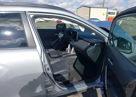 2023 Toyota Corolla Cross Xle z USA, uszkodzony, nr VIN 7MUDAAAGXPV046545